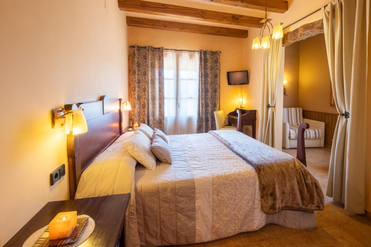 Bed and Breakfast Cal Ros Calonge de Segarra Экстерьер фото